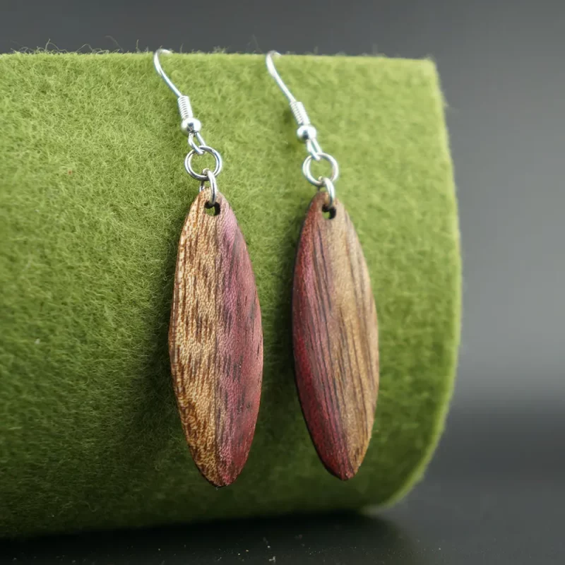 magisches farbspiel: amaranth ellipse mit goldenem verlauf