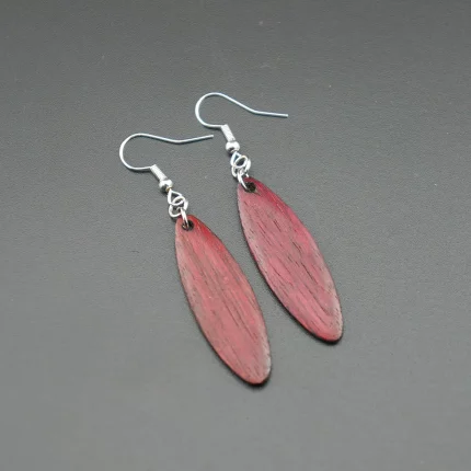 purpurne eleganz handgefertigte ohrringe aus amaranth holz