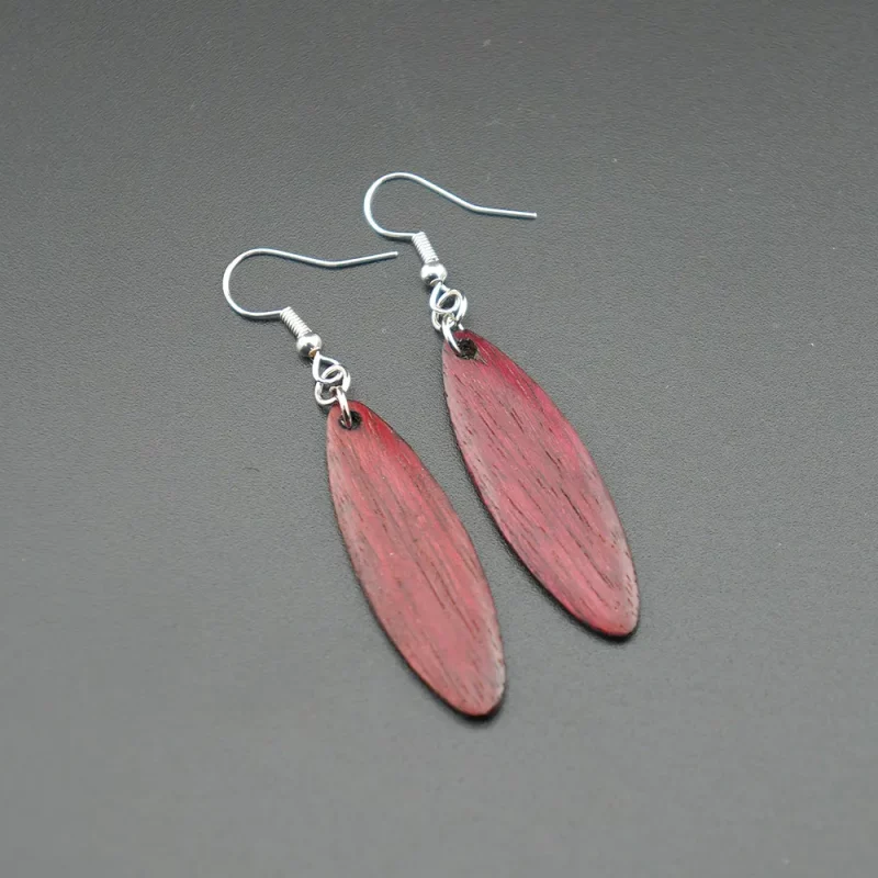 purpurne eleganz handgefertigte ohrringe aus amaranth holz