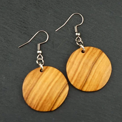 Kreisförmige Tinyart Ohrringe aus Wild Olive (30mm) – Goldbraunes Naturdesign